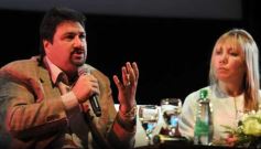 Foto de la galería: Los candidatos de la renovación se reunieron con cientos de votantes independientes