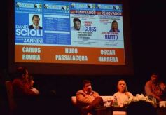 Foto de la galería: Los candidatos de la renovación se reunieron con cientos de votantes independientes