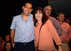 Foto de la galería: Los candidatos de la renovación se reunieron con cientos de votantes independientes