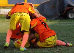 Foto de la galería: Liga Posadeña: empataron Mitre y Crucero, todo se define en Santa Inés