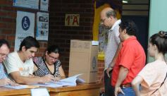 Foto de la galería: Acompañó el buen tiempo y los posadeños fueron a las urnas con alegría y compromiso