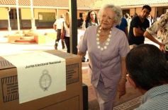 Foto de la galería: Acompañó el buen tiempo y los posadeños fueron a las urnas con alegría y compromiso