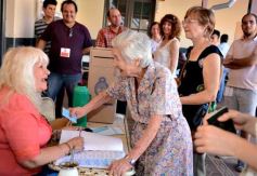 Foto de la galería: Acompañó el buen tiempo y los posadeños fueron a las urnas con alegría y compromiso