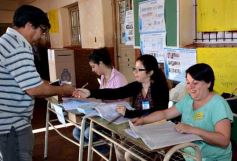 Foto de la galería: Acompañó el buen tiempo y los posadeños fueron a las urnas con alegría y compromiso