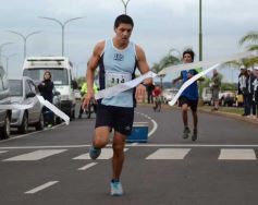 Foto de la galería: Maratón en homenaje a Huguito Dos Santos: deporte y solidaridad en la costanera