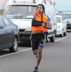 Foto de la galería: Maratón en homenaje a Huguito Dos Santos: deporte y solidaridad en la costanera