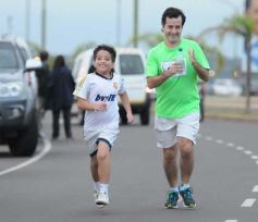 Foto de la galería: Maratón en homenaje a Huguito Dos Santos: deporte y solidaridad en la costanera