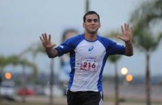 Foto de la galería: Maratón en homenaje a Huguito Dos Santos: deporte y solidaridad en la costanera