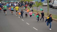 Foto de la galería: Maratón en homenaje a Huguito Dos Santos: deporte y solidaridad en la costanera