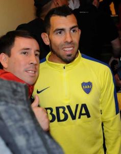 Foto de la galería: Postales de San Juan: la previa y la humildad y generosidad de un grande, Carlitos Tevez