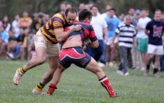 Foto de la galería: Tacurú derrotó a Centro, lo bajó de la punta y se colocó en lo más alto
