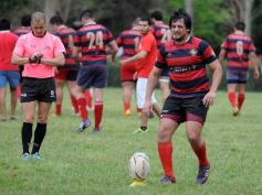 Foto de la galería: Tacurú derrotó a Centro, lo bajó de la punta y se colocó en lo más alto