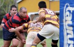 Foto de la galería: Tacurú derrotó a Centro, lo bajó de la punta y se colocó en lo más alto