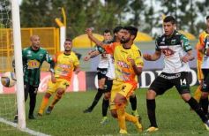 Foto de la galería: Crucero perdió con  Chicago y quedó muy complicado