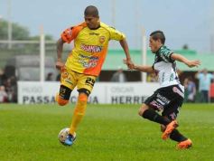 Foto de la galería: Crucero perdió con  Chicago y quedó muy complicado