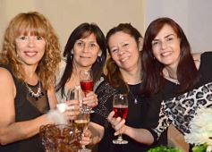 Foto de la galería: Los peluqueros celebraron su día con una cena show inolvidable