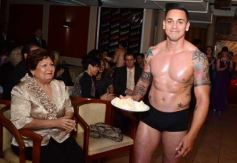 Foto de la galería: Los peluqueros celebraron su día con una cena show inolvidable