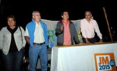 Foto de la galería: El candidato José María Arrúa se reunió con los vecinos del barrio Jardín