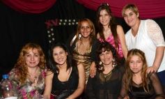 Foto de la galería: Rocío tuvo la fiesta de quince soñada