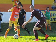 Foto de la galería: Crucero no encuentra rumbo: cayó ante Lanús de local