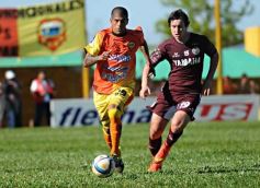 Foto de la galería: Crucero no encuentra rumbo: cayó ante Lanús de local