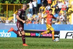 Foto de la galería: Crucero no encuentra rumbo: cayó ante Lanús de local