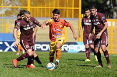 Foto de la galería: Crucero no encuentra rumbo: cayó ante Lanús de local