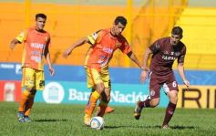 Foto de la galería: Crucero no encuentra rumbo: cayó ante Lanús de local