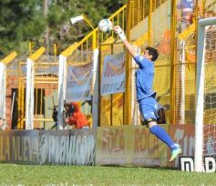 Foto de la galería: Crucero no encuentra rumbo: cayó ante Lanús de local