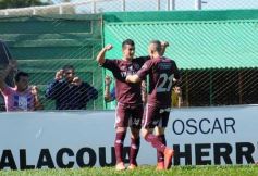 Foto de la galería: Crucero no encuentra rumbo: cayó ante Lanús de local