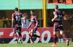Foto de la galería: Crucero no encuentra rumbo: cayó ante Lanús de local