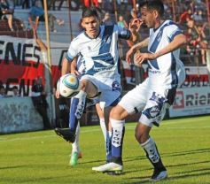 Foto de la galería: Guaraní ganó en casa y busca el milagro de la permanencia