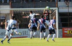 Foto de la galería: Guaraní ganó en casa y busca el milagro de la permanencia