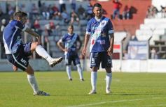 Foto de la galería: Guaraní ganó en casa y busca el milagro de la permanencia