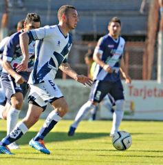 Foto de la galería: Guaraní ganó en casa y busca el milagro de la permanencia