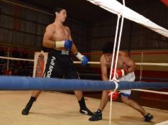 Foto de la galería: La Joya volvió a brillar ante el paraguayo Vázquez