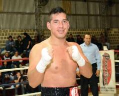 Foto de la galería: La Joya volvió a brillar ante el paraguayo Vázquez