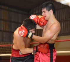 Foto de la galería: La Joya volvió a brillar ante el paraguayo Vázquez