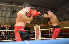 Foto de la galería: La Joya volvió a brillar ante el paraguayo Vázquez