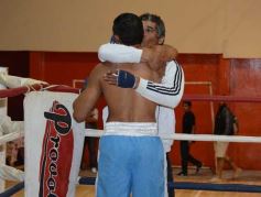 Foto de la galería: La Joya volvió a brillar ante el paraguayo Vázquez