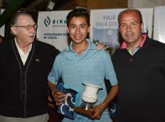 Foto de la galería: Gorostiaga levantó la Copa Osde en el Tacurú