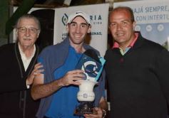 Foto de la galería: Gorostiaga levantó la Copa Osde en el Tacurú