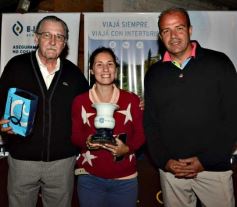 Foto de la galería: Gorostiaga levantó la Copa Osde en el Tacurú