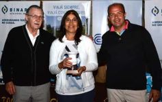 Foto de la galería: Gorostiaga levantó la Copa Osde en el Tacurú