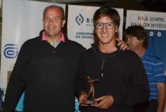 Foto de la galería: Gorostiaga levantó la Copa Osde en el Tacurú