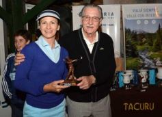 Foto de la galería: Gorostiaga levantó la Copa Osde en el Tacurú