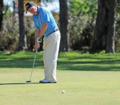 Foto de la galería: Gorostiaga levantó la Copa Osde en el Tacurú