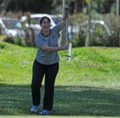 Foto de la galería: Gorostiaga levantó la Copa Osde en el Tacurú
