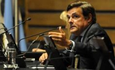 Foto de la galería: Rovira presentó la edición 2015 del “Parlamento Estudiantil Misionero”