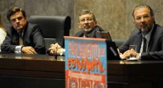 Foto de la galería: Rovira presentó la edición 2015 del “Parlamento Estudiantil Misionero”